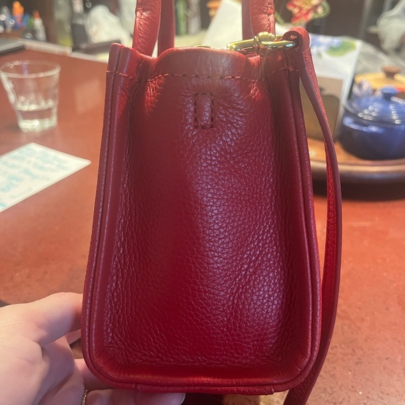 Marc Jacobs mini tote bag in the color of the season - Picture 4 of 8